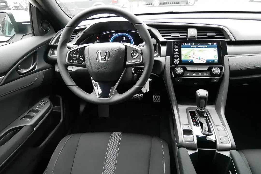 Honda Civic - Thumbnail 7