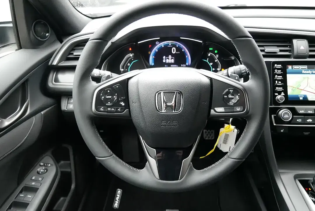 Honda Civic - Thumbnail 8