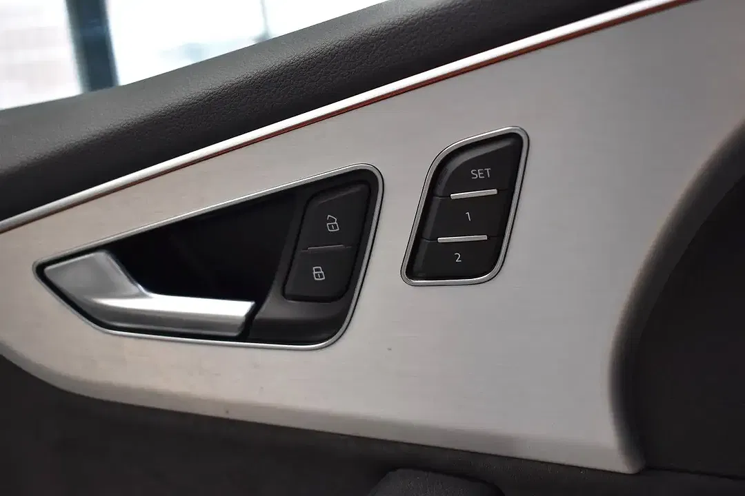 Audi Q7 - Thumbnail 15