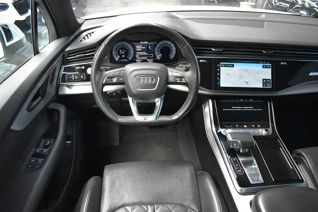Audi Q7 - Thumbnail 2