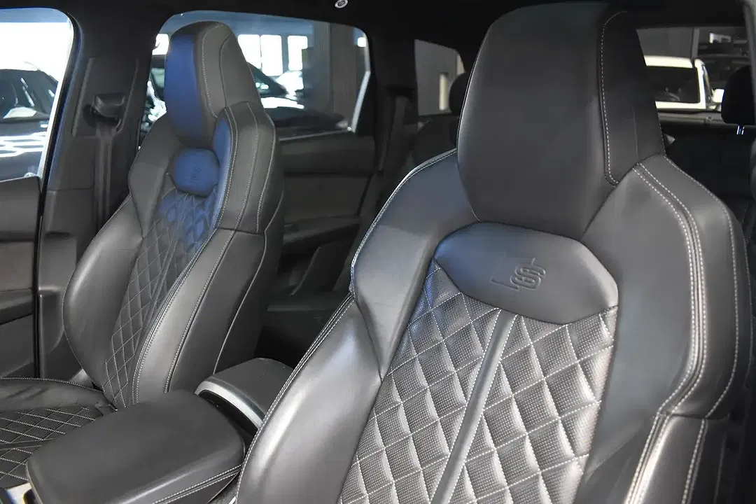 Audi Q7 - Thumbnail 23