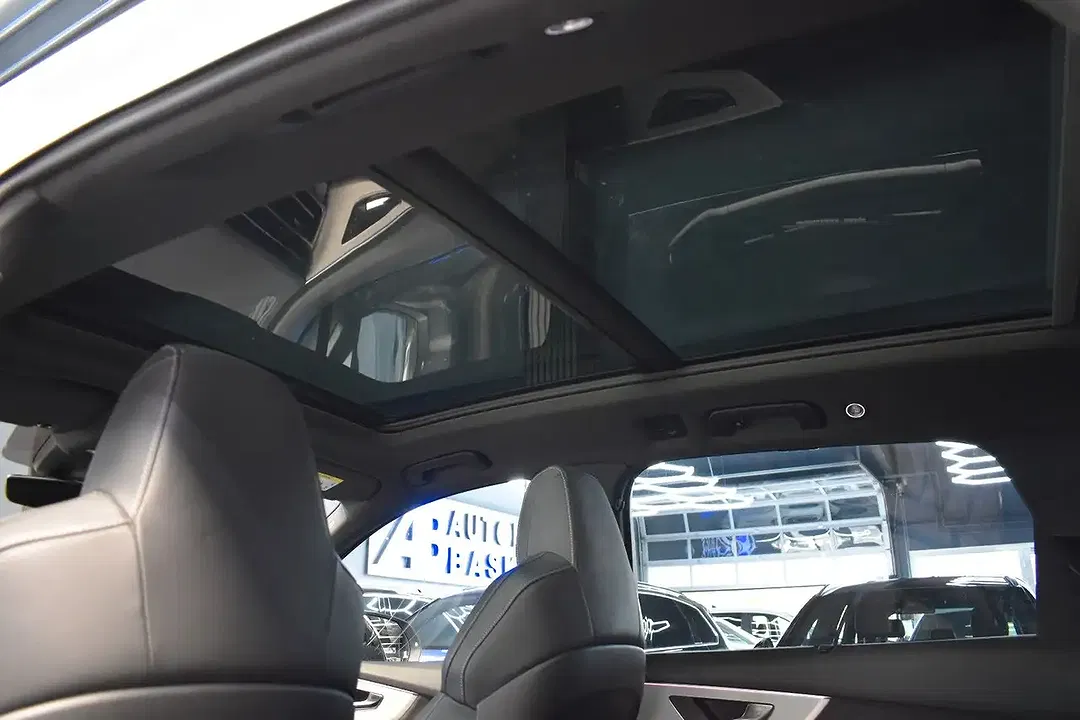 Audi Q7 - Thumbnail 4