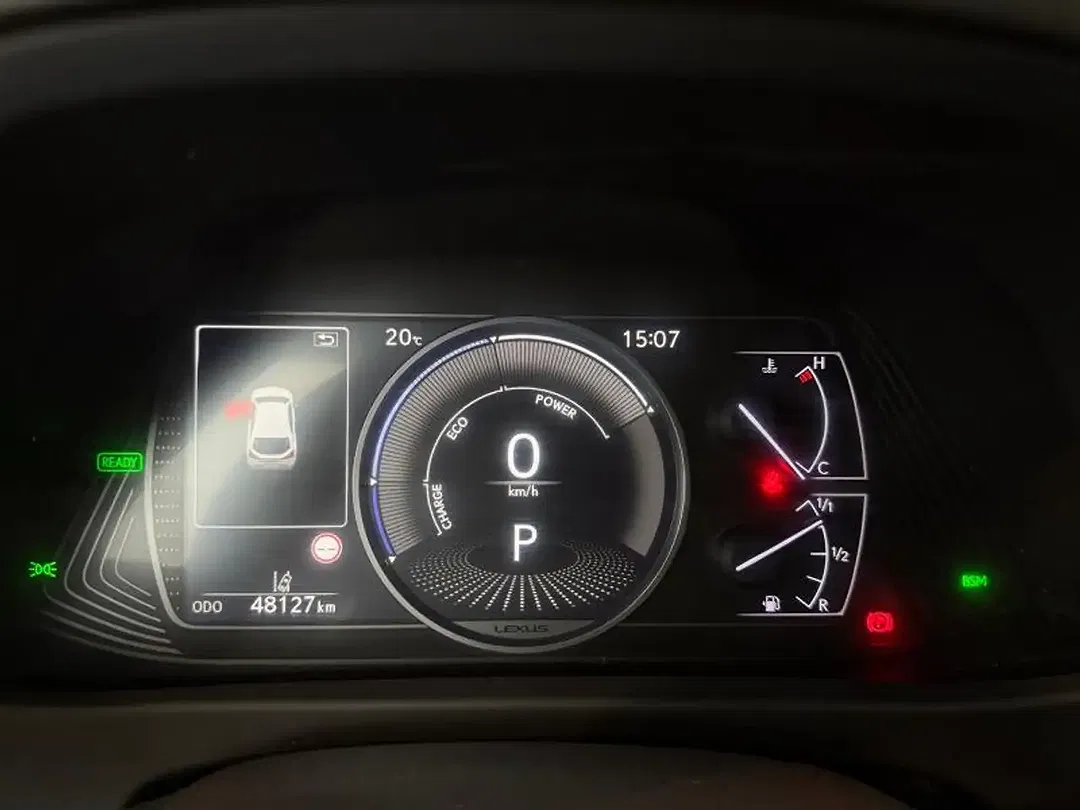 Lexus UX 250h - Thumbnail 12