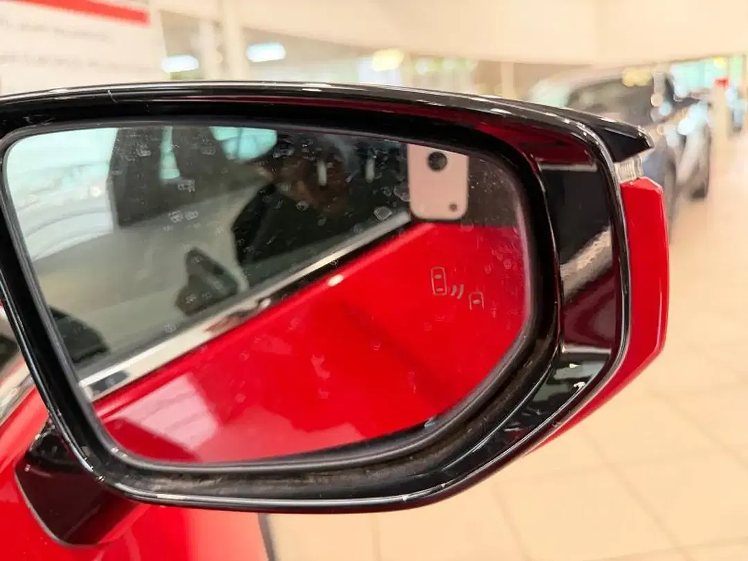 Lexus UX 250h - Thumbnail 26