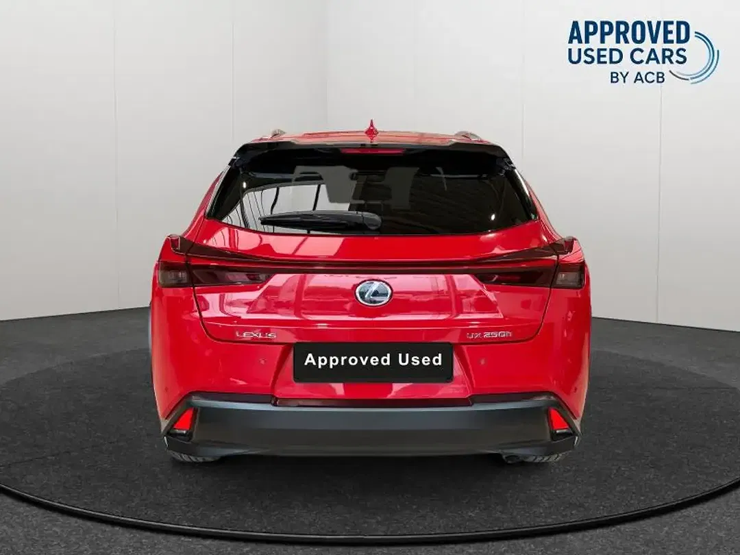 Lexus UX 250h - Thumbnail 3