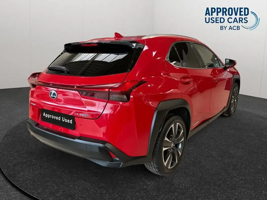 Lexus UX 250h - Thumbnail 4