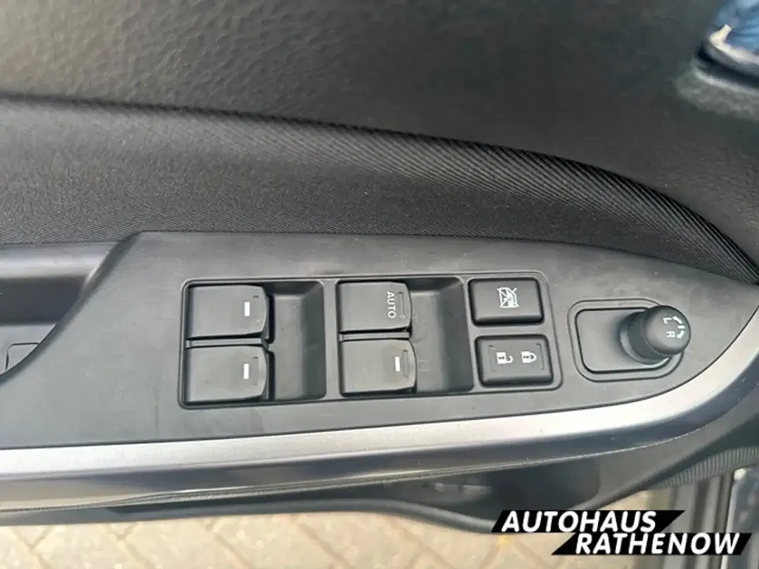 Suzuki Vitara - Thumbnail 10