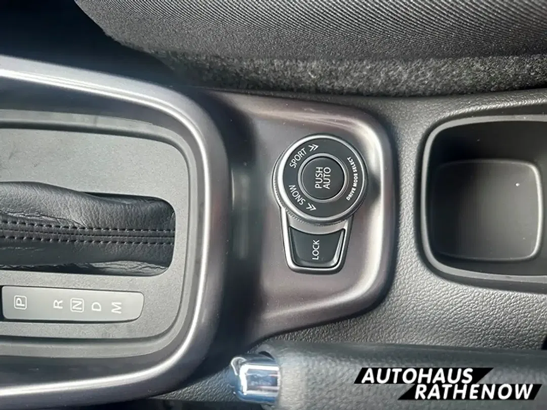 Suzuki Vitara - Thumbnail 12