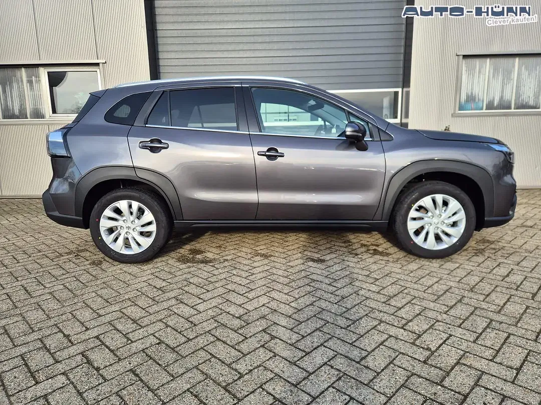 Suzuki S-Cross - Thumbnail 6