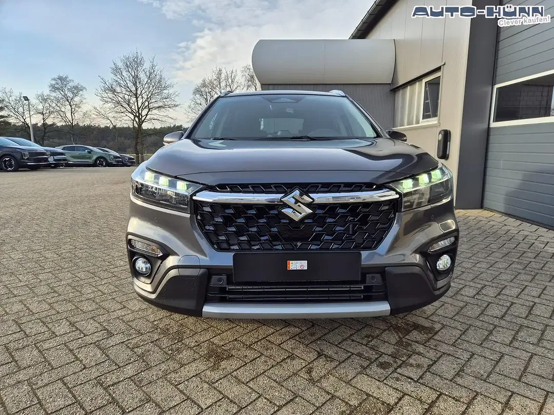 Suzuki S-Cross - Thumbnail 8