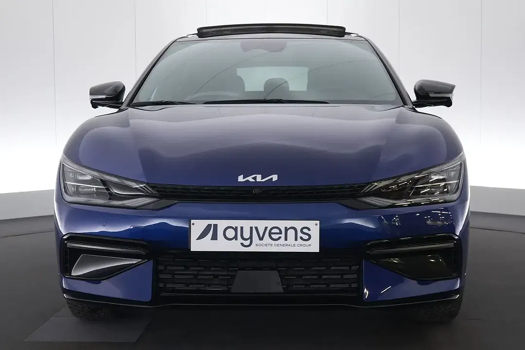 Kia EV6 - Thumbnail 13