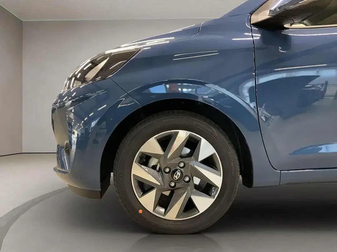 Hyundai i10 - Thumbnail 9