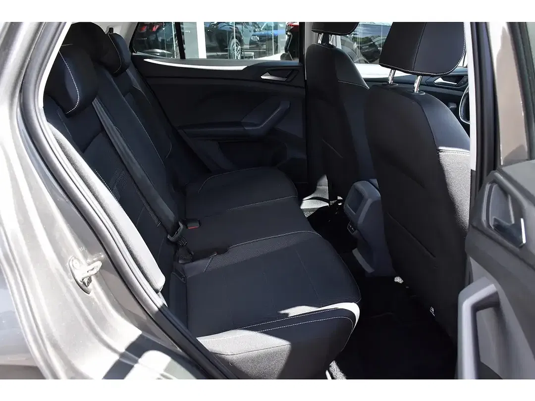 Volkswagen T-Cross - Thumbnail 8