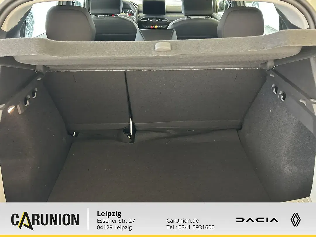 Dacia Sandero - Thumbnail 11