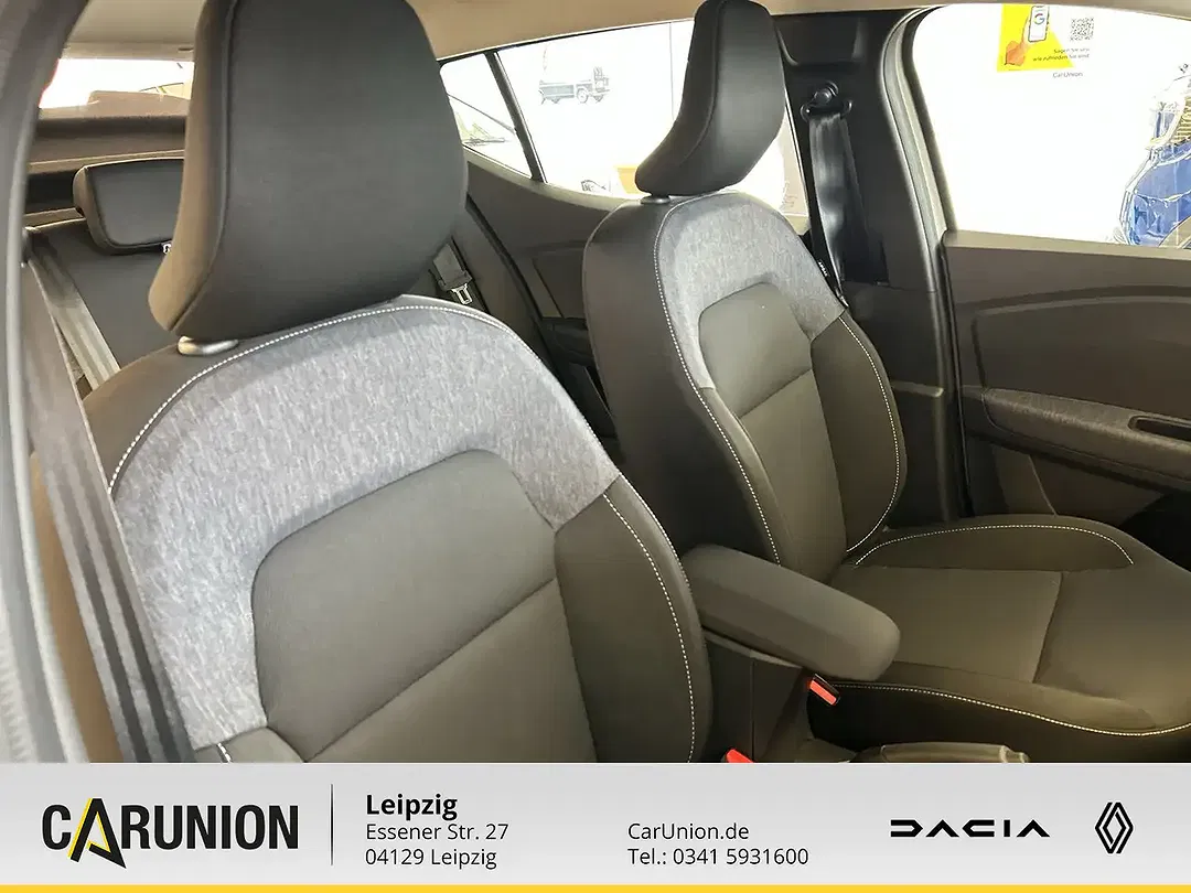 Dacia Sandero - Thumbnail 13