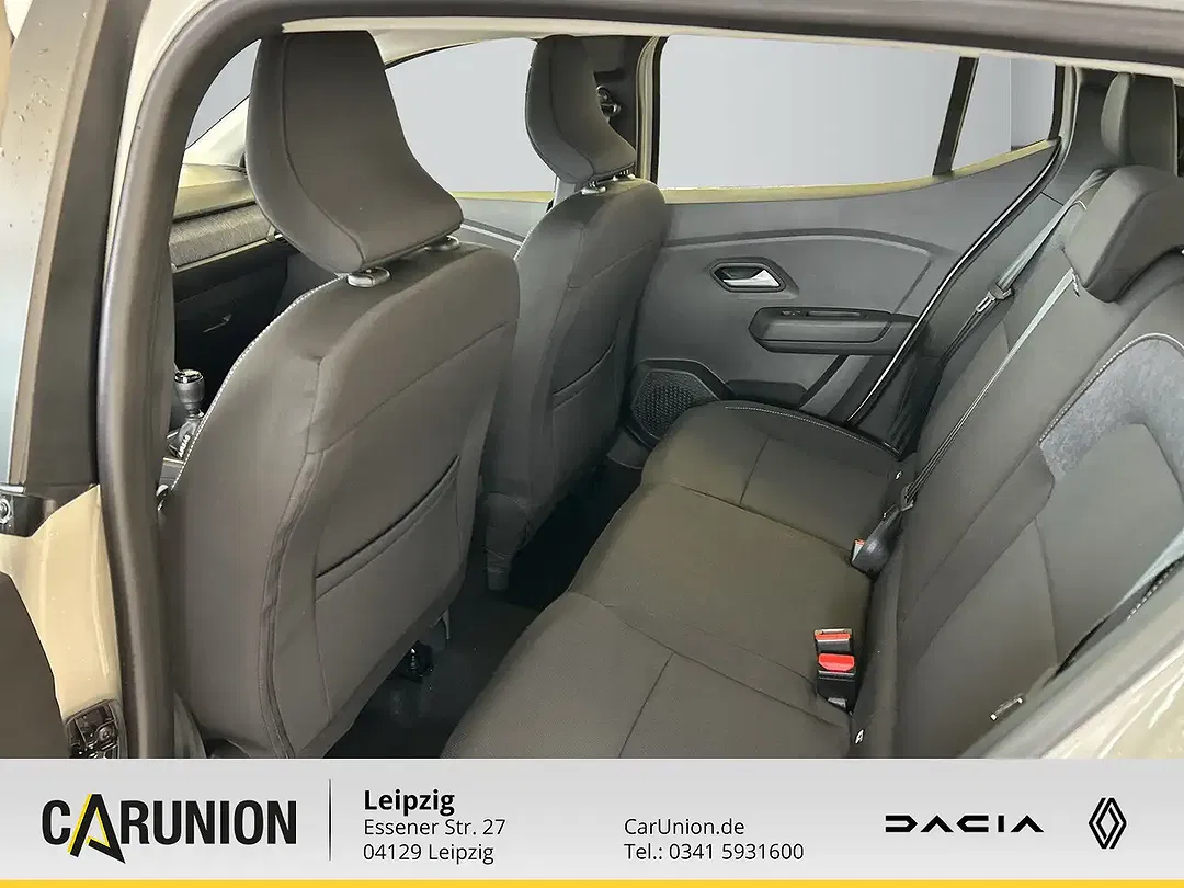 Dacia Sandero - Thumbnail 8
