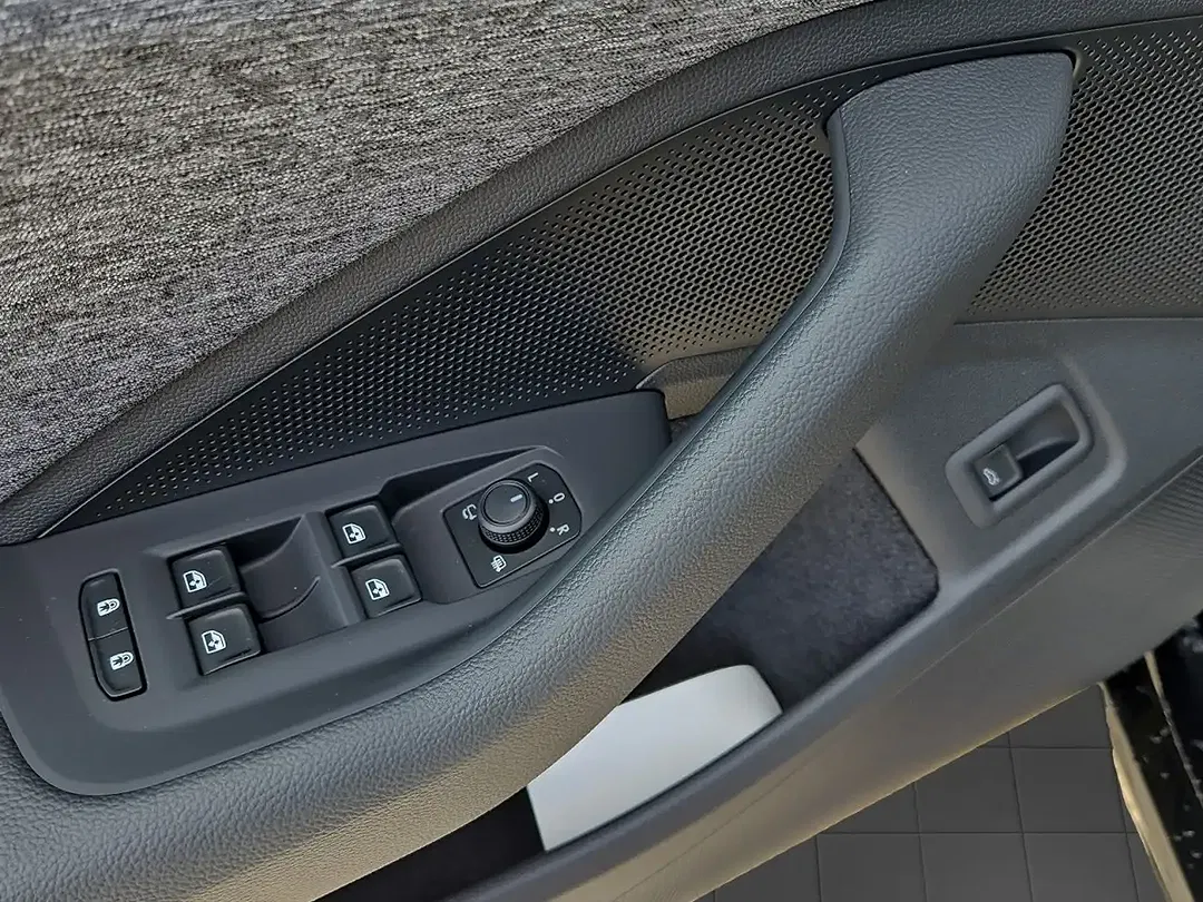 Skoda Superb - Thumbnail 12