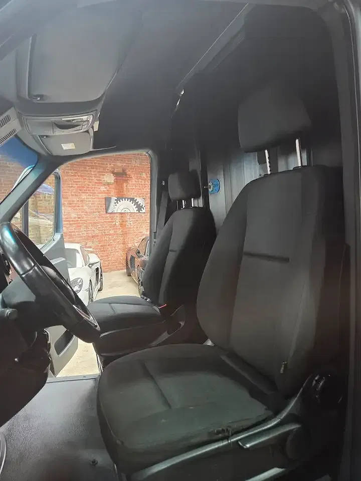 Mercedes-Benz Sprinter - Thumbnail 11