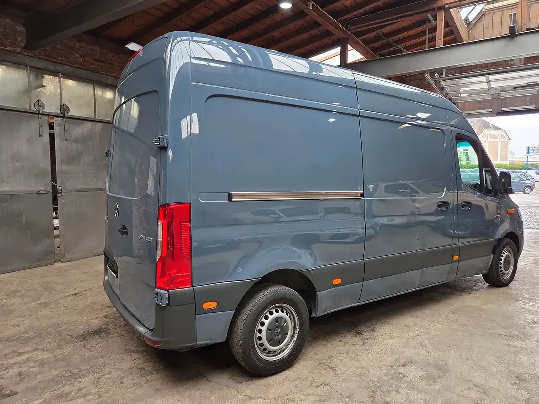 Mercedes-Benz Sprinter - Thumbnail 5