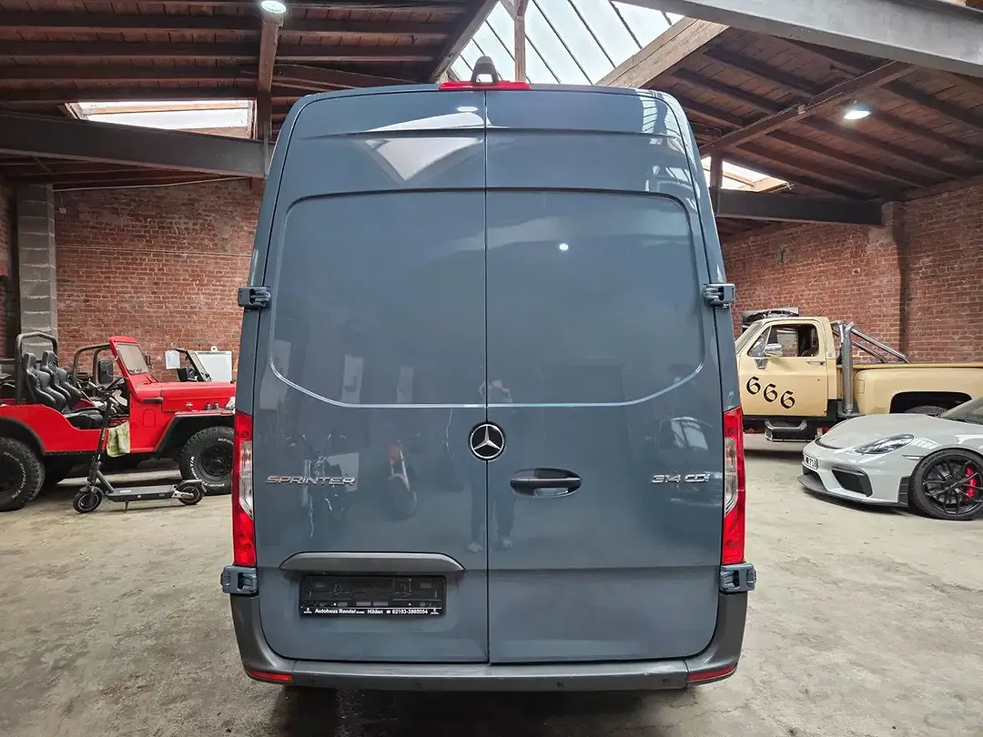 Mercedes-Benz Sprinter - Thumbnail 6