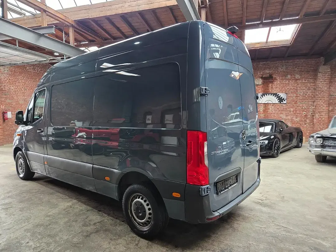 Mercedes-Benz Sprinter - Thumbnail 7