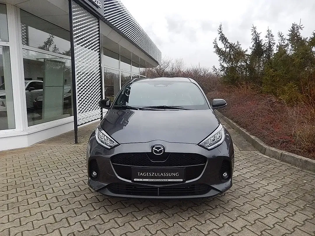 Mazda 2 - Thumbnail 2
