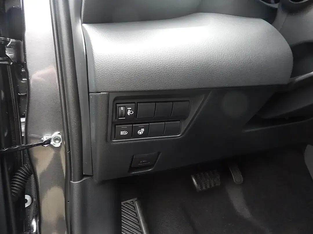 Mazda 2 - Thumbnail 7