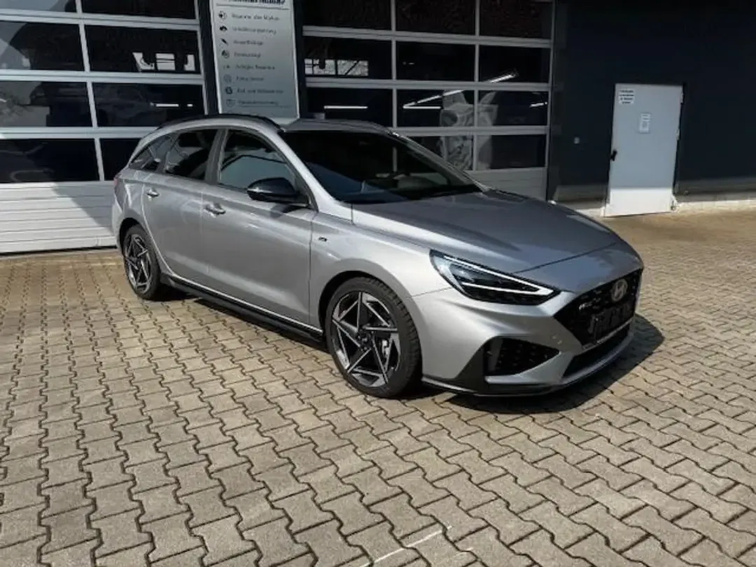 Hyundai i30 - Thumbnail 2
