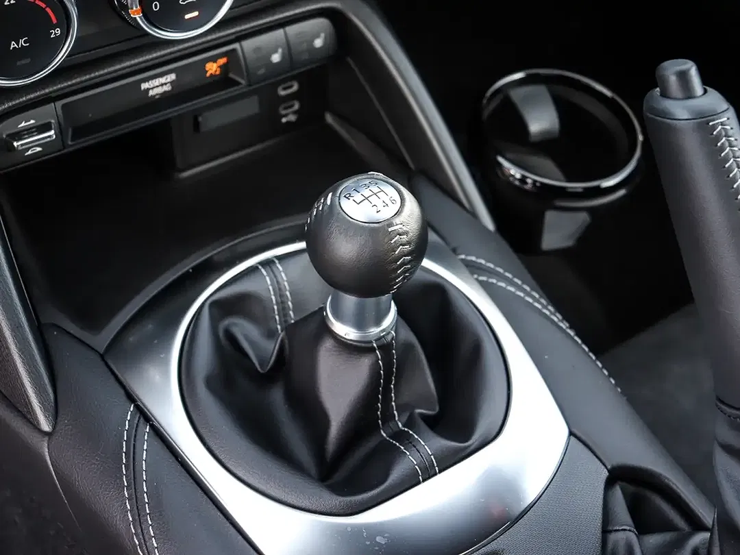 Mazda MX-5 - Thumbnail 12