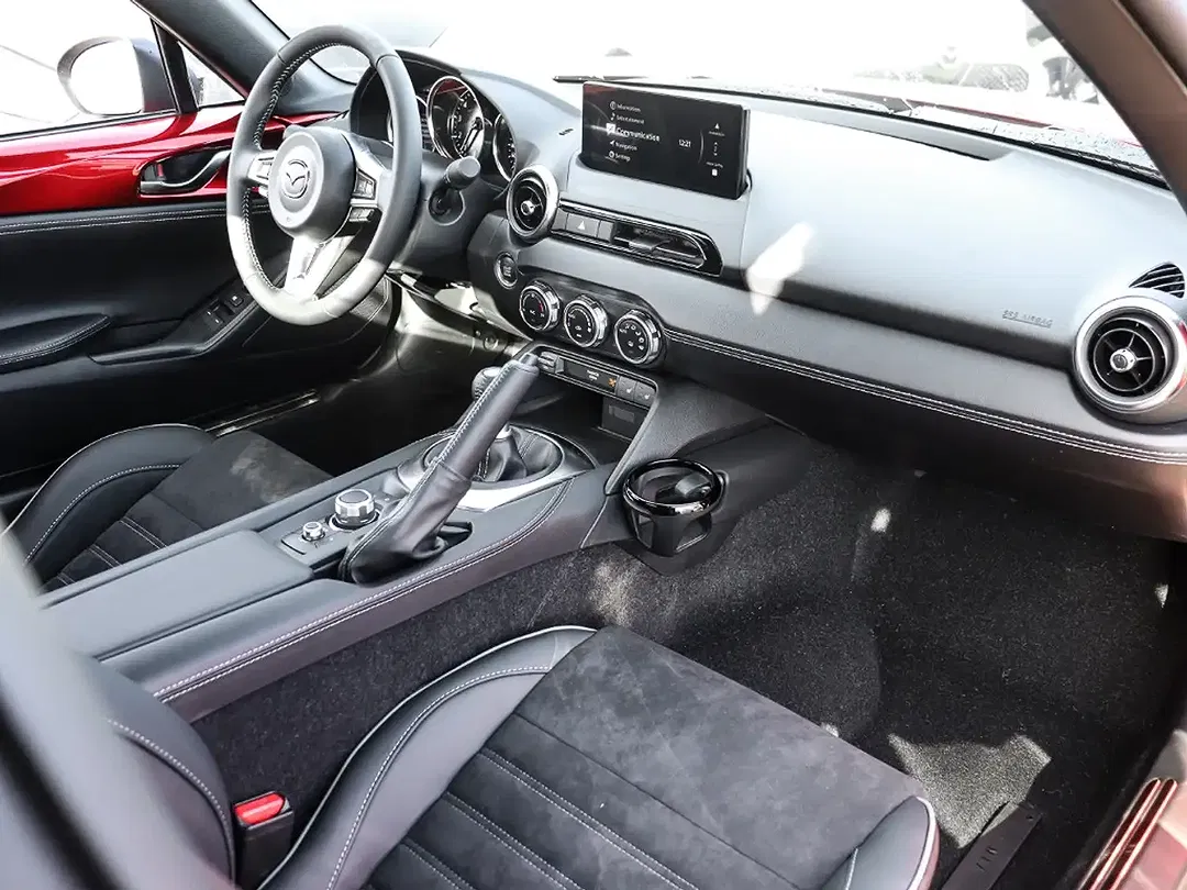 Mazda MX-5 - Thumbnail 4