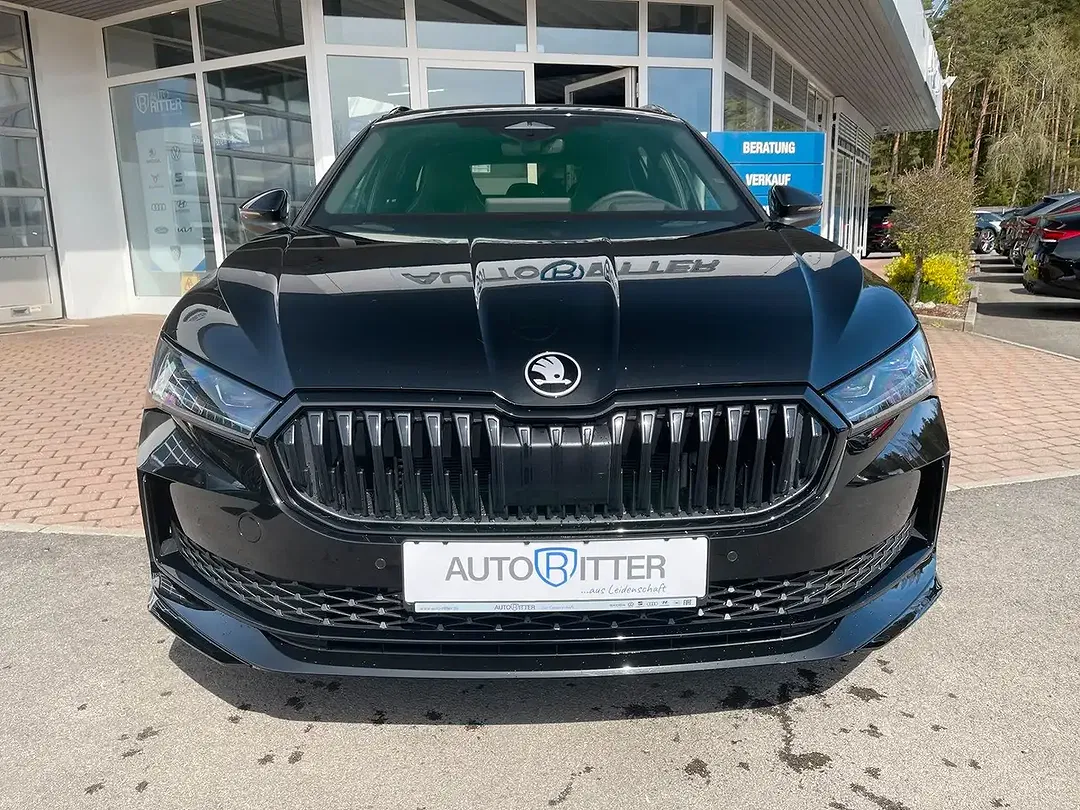 Skoda Superb - Thumbnail 2