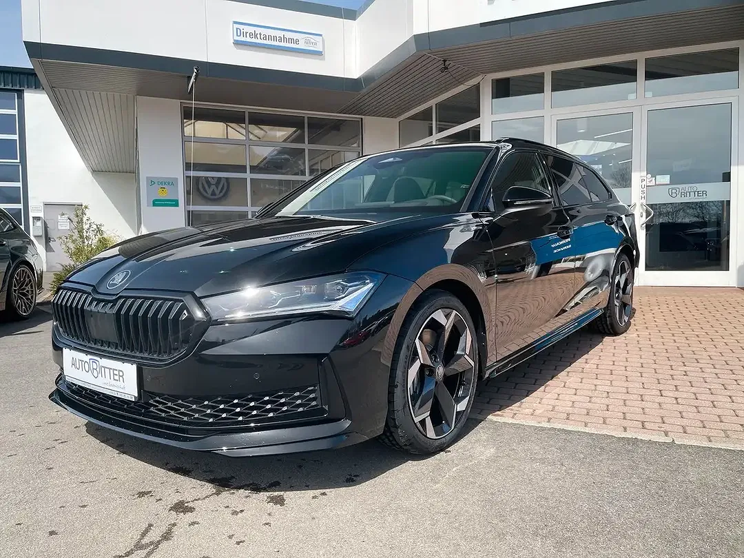 Skoda Superb - Thumbnail 3