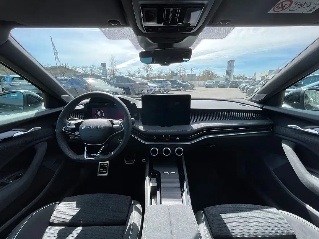 Skoda Superb - Thumbnail 7