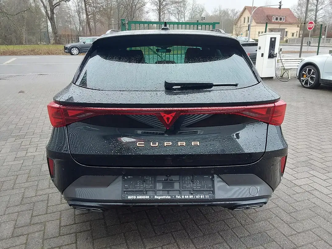 CUPRA Leon - Thumbnail 6