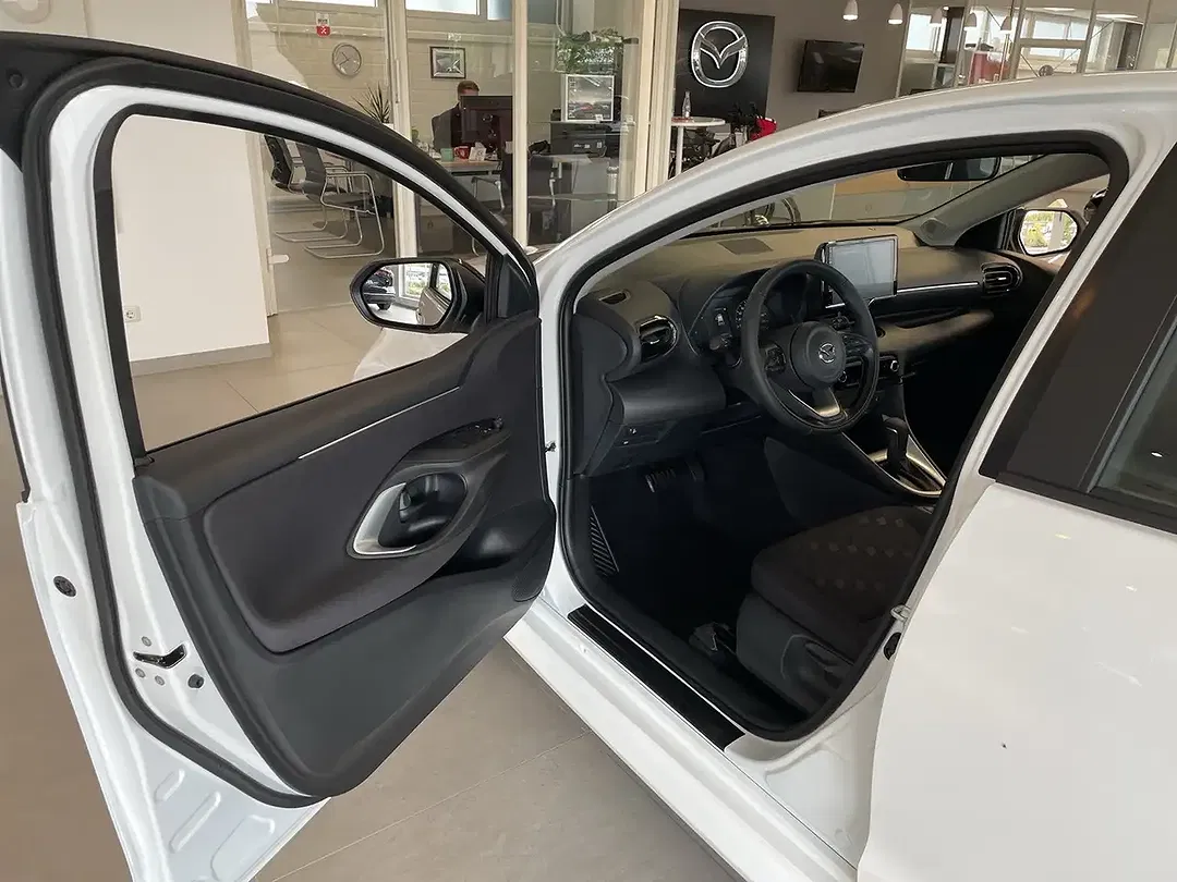 Mazda 2 - Thumbnail 14