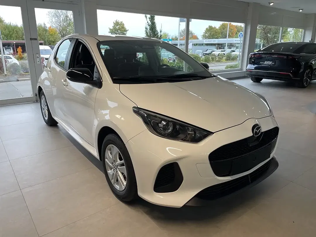 Mazda 2 - Thumbnail 4