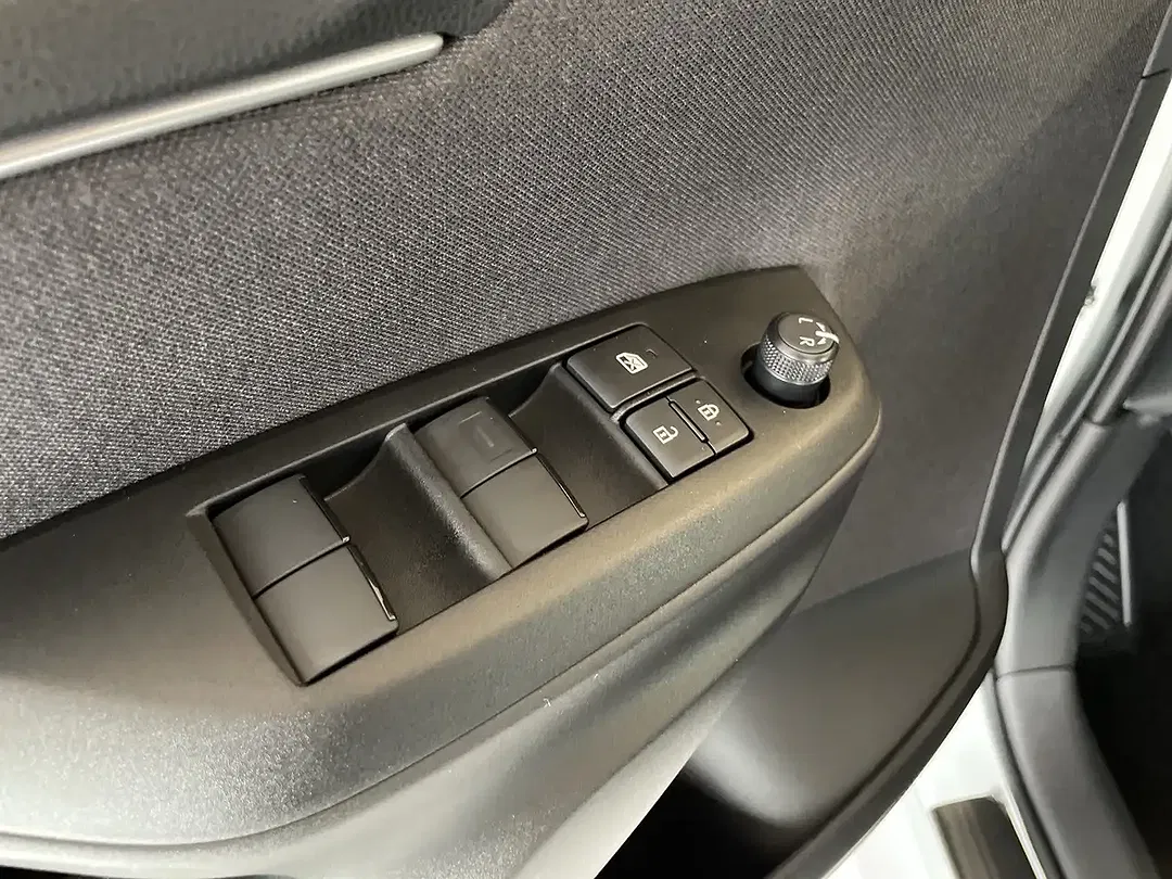 Mazda 2 - Thumbnail 6