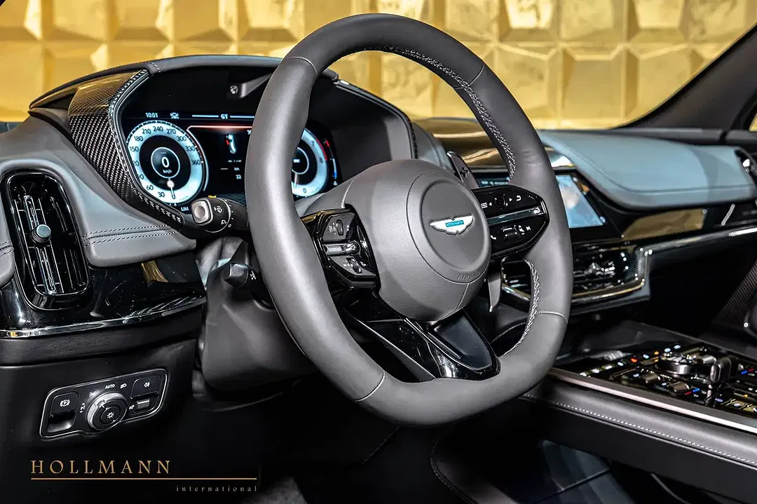 Aston Martin DBX - Thumbnail 15