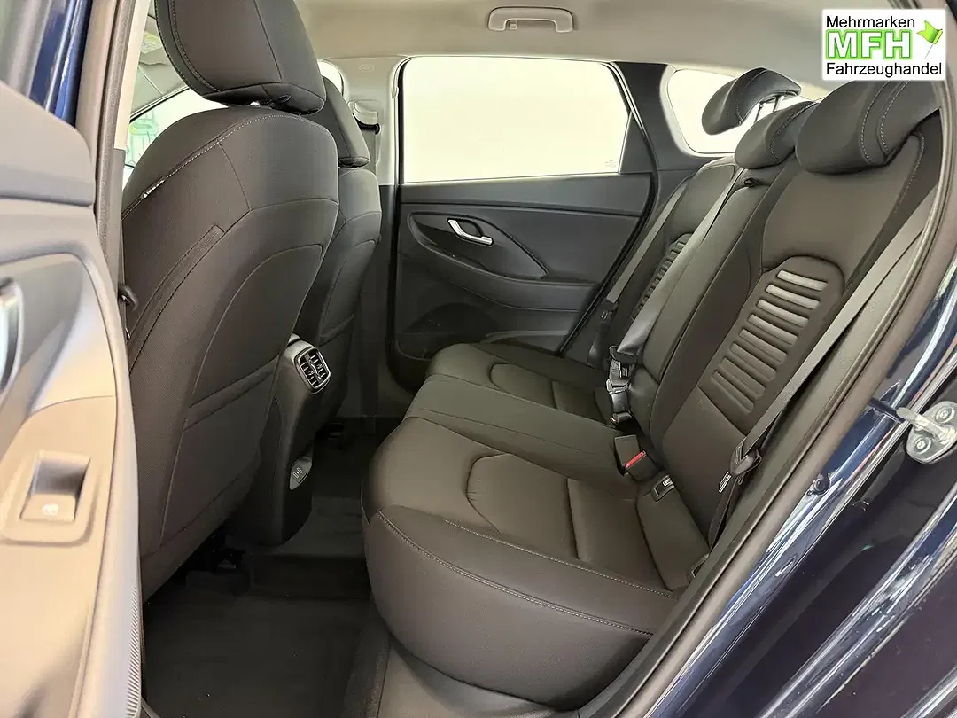 Hyundai i30 - Thumbnail 14