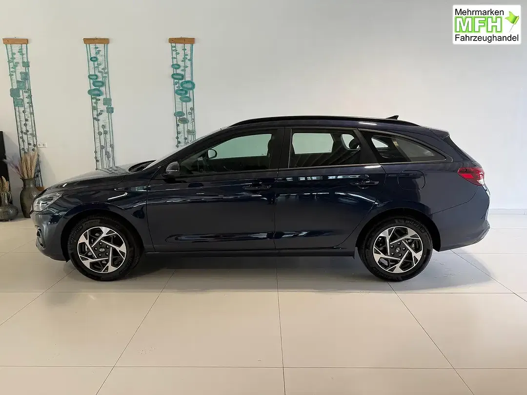 Hyundai i30 - Thumbnail 3