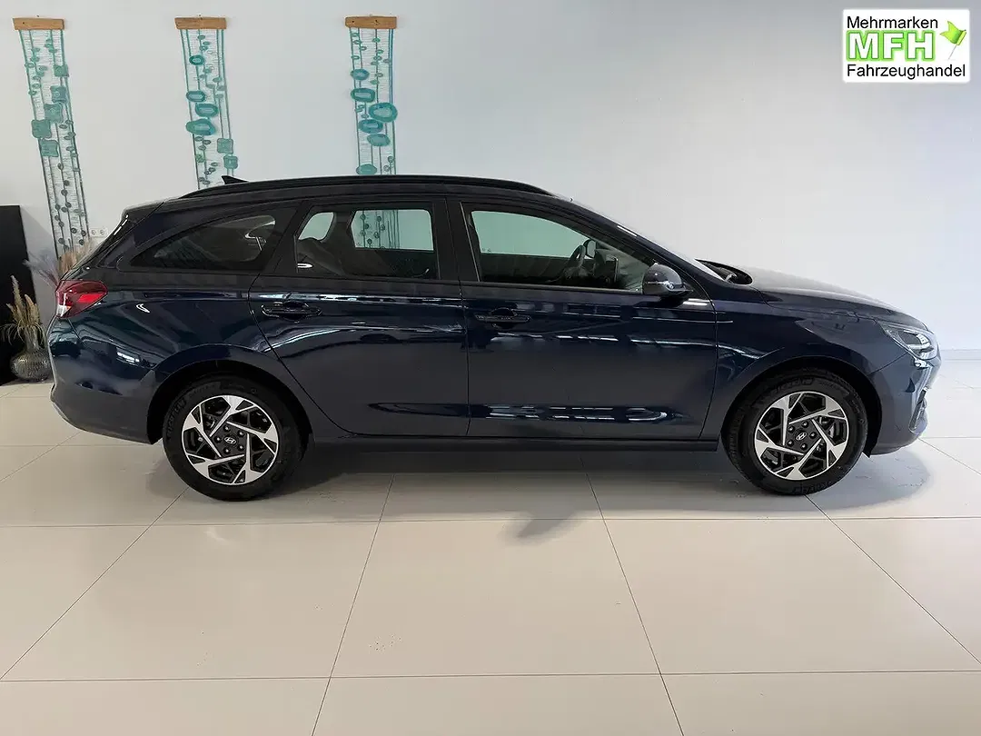 Hyundai i30 - Thumbnail 4