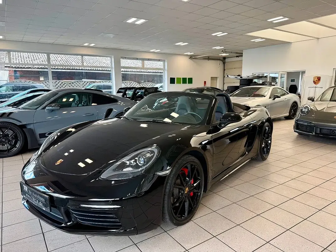 Porsche Boxster - Thumbnail 3