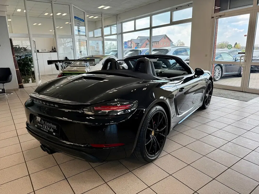 Porsche Boxster - Thumbnail 7