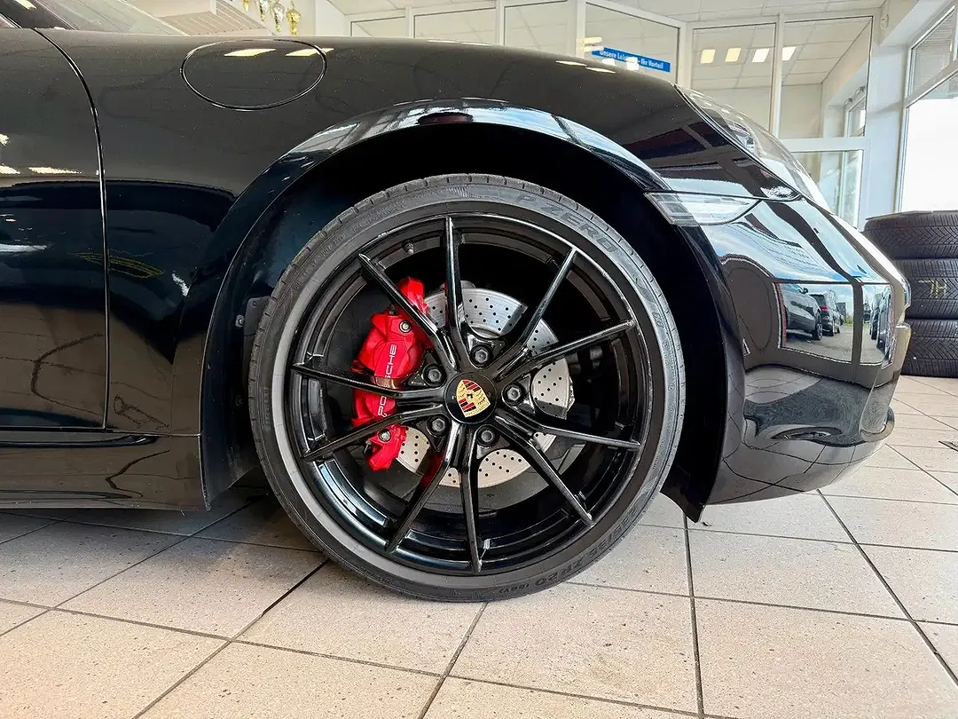Porsche Boxster - Thumbnail 8