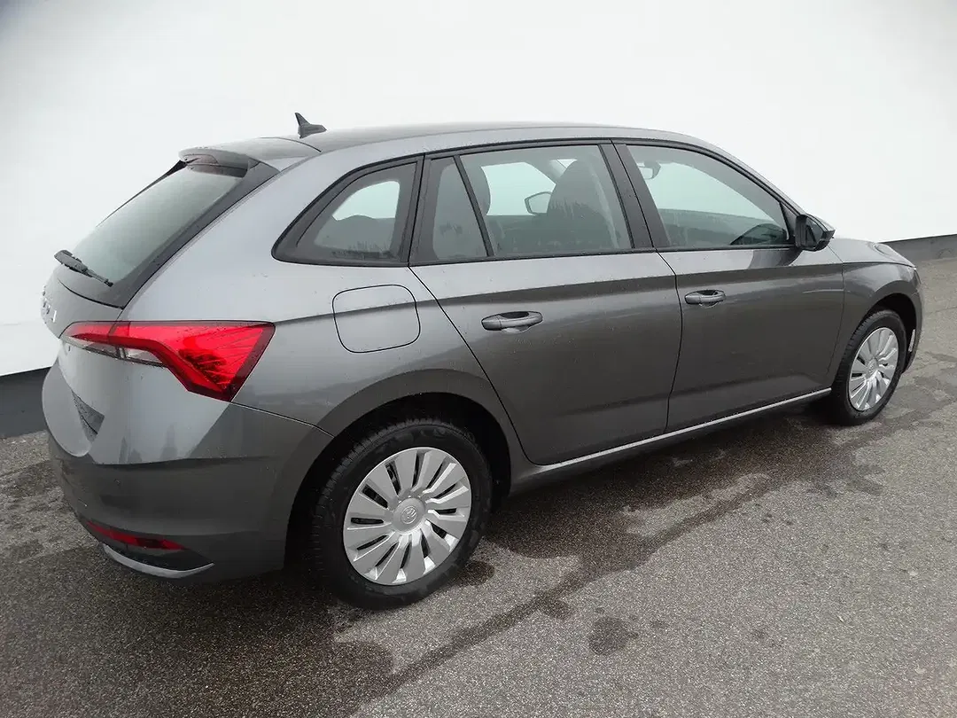 Skoda Scala - Thumbnail 4