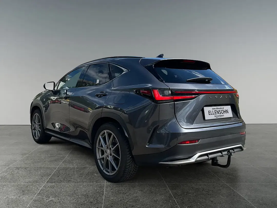 Lexus NX 450h+ - Thumbnail 2