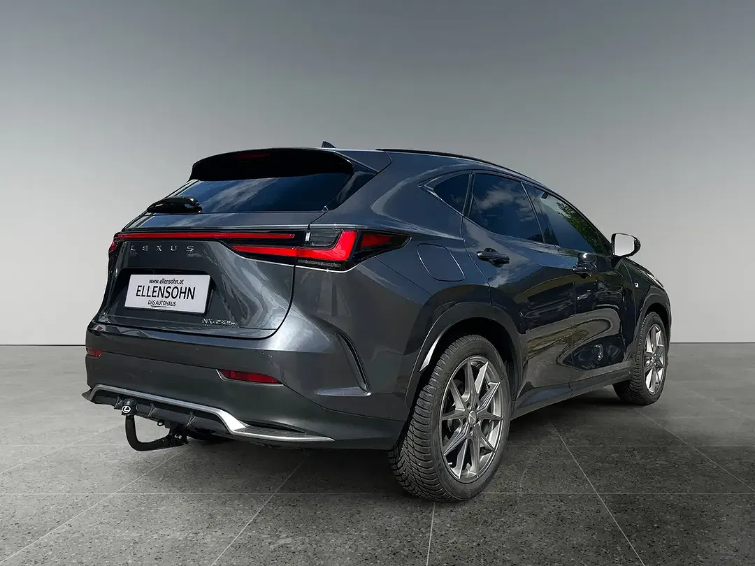 Lexus NX 450h+ - Thumbnail 3