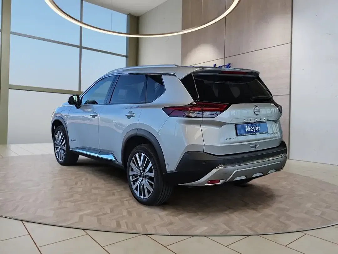 Nissan X-Trail - Thumbnail 3
