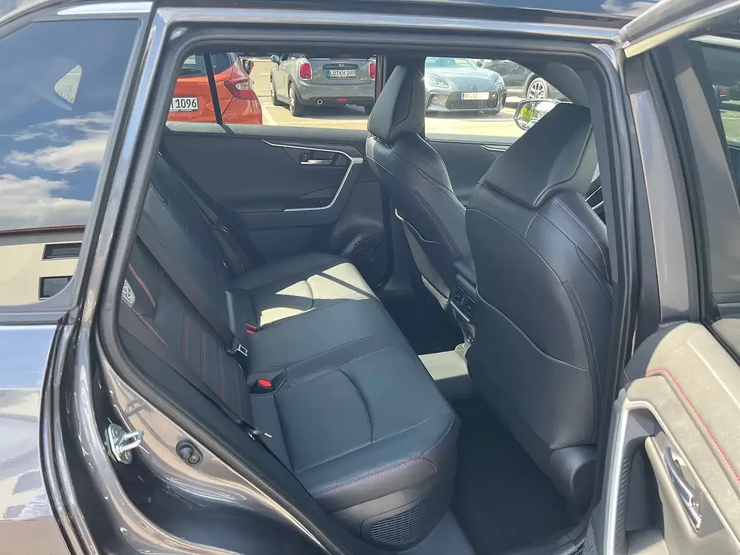Toyota RAV 4 - Thumbnail 14
