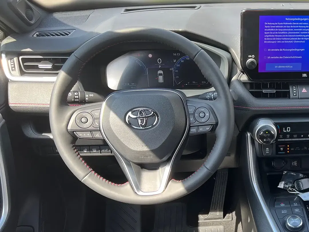 Toyota RAV 4 - Thumbnail 9